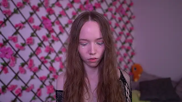 Petite Polly online show from October 23, 2025, 6:06 pm