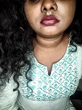 World Top Girl online show from November 1, 2025, 9:28 pm