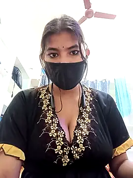 Hot radhaji online show from February 13, 2026, 3:46 am