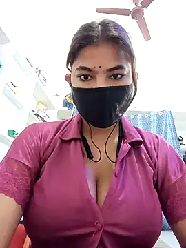 Hot radhaji online show from March 28, 2026, 2:33 am