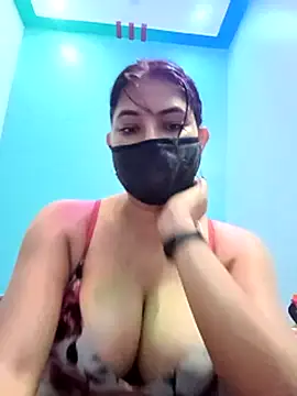 Snapshot of Hot_radhaji chatting on July 7, 2026, 6:58 am Hot radhaji online show from July 7, 2026, 6:58 am