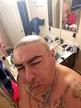 B1GLO online show from November 22, 2025, 11:15 pm