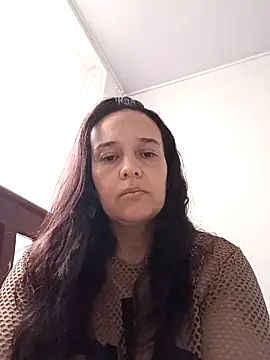 Snapshot of FiorellaDuboi chatting on October 17, 2025, 12:19 pm FiorellaDuboi online show from October 17, 2025, 12:19 pm