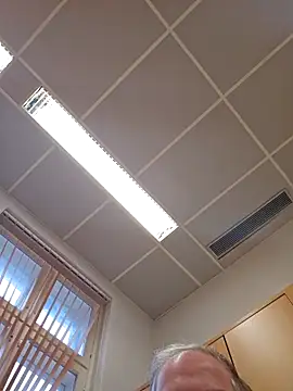 Snapshot of toyboyfin chatting on October 8, 2025, 2:36 pm toyboyfin online show from October 8, 2025, 2:36 pm