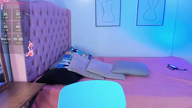 Laaura-Velez online show from March 22, 2026, 1:58 pm