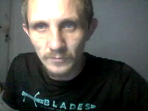 Snapshot of Twolatte chatting on November 28, 2025, 8:55 pm Twolatte online show from November 28, 2025, 8:55 pm