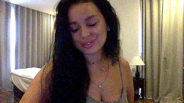 Snapshot of Fayronna chatting on February 18, 2026, 4:41 am Fayronna online show from February 18, 2026, 4:41 am