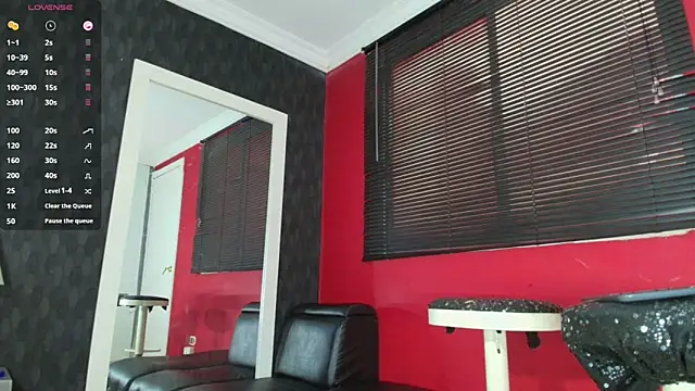 Alisson Steelersexy online show from April 7, 2026, 8:09 pm