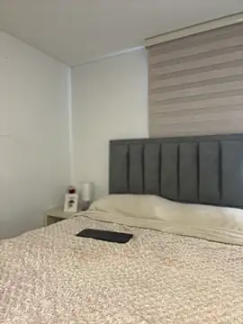 Isabella LaRue online show from April 12, 2026, 1:49 pm