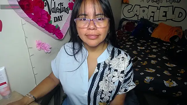 Miss  kendra  online show from May 12, 2026, 12:46 pm
