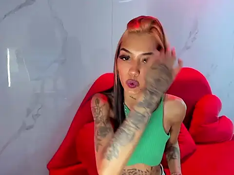 KarlaSlutSkinny   online show from October 23, 2025, 3:17 am