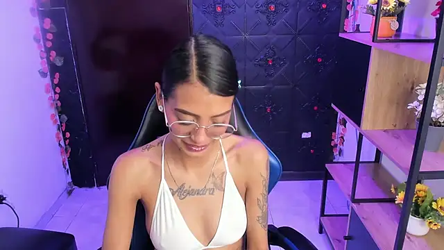 KarlaSlutSkinny   online show from July 19, 2026, 6:00 pm