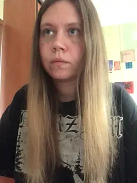 Snapshot of LunaVirelle chatting on May 21, 2026, 3:08 pm LunaVirelle online show from May 21, 2026, 3:08 pm
