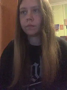 Snapshot of LunaVirelle chatting on May 22, 2026, 7:08 pm LunaVirelle online show from May 22, 2026, 7:08 pm