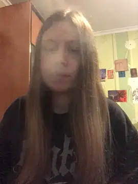 LunaVirelle online show from June 11, 2026, 5:22 pm