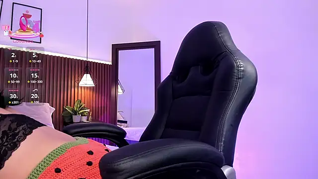 Snapshot of evelyn_samantha chatting on October 23, 2025, 1:49 am evelyn samantha online show from October 23, 2025, 1:49 am