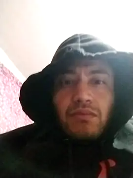 Snapshot of faxtwr chatting on November 3, 2025, 10:49 am faxtwr online show from November 3, 2025, 10:49 am