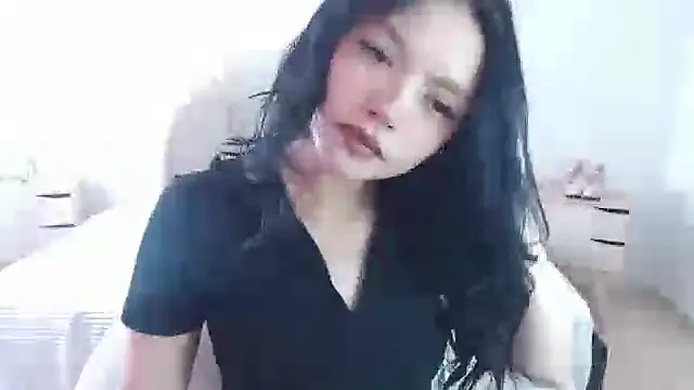 Snapshot of Sara_Melo chatting on October 21, 2025, 12:50 pm Sara Melo online show from October 21, 2025, 12:50 pm