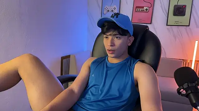 David Nova online show from November 22, 2025, 12:04 pm