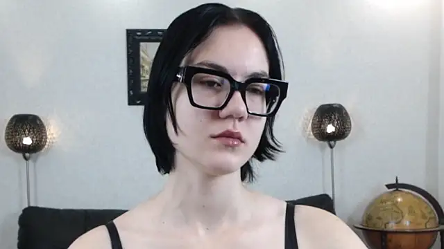 Marie Fitch online show from November 22, 2025, 3:38 am