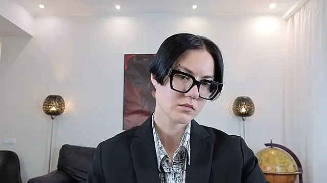 Marie Fitch online show from May 20, 2026, 4:07 am