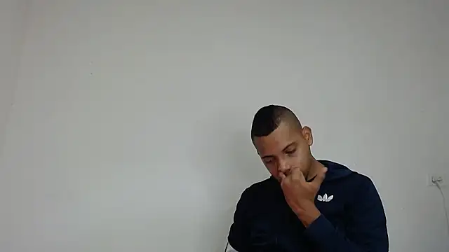 Snapshot of drako_monster chatting on February 26, 2026, 10:47 am drako monster online show from February 26, 2026, 10:47 am