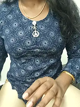 Tamilmallu-duskygirl03 online show from November 10, 2025, 7:40 am