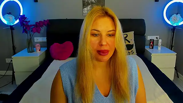 Passion-Blondy online show from January 12, 2026, 6:46 pm