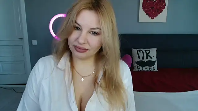 Passion-Blondy online show from February 10, 2026, 10:52 am