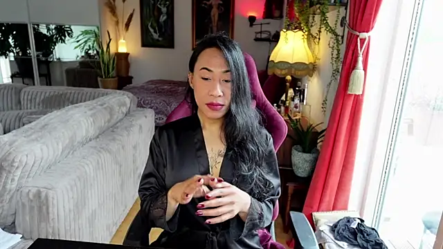 bianca bellamy online show from May 12, 2026, 7:05 am