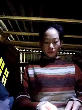 gio-thu online show from November 5, 2025, 3:50 am