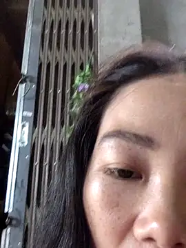 Snapshot of gio-thu chatting on April 14, 2026, 5:13 am gio-thu online show from April 14, 2026, 5:13 am