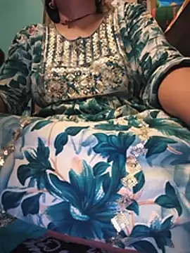 Snapshot of Ekta_bhabhi99 chatting on May 15, 2026, 5:42 pm Ekta bhabhi99 online show from May 15, 2026, 5:42 pm
