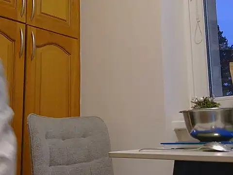 Olivarra online show from February 9, 2026, 4:00 pm