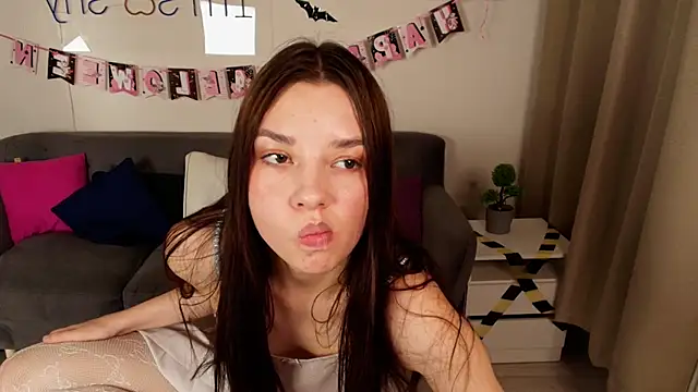 Sandy Steel online show from October 26, 2025, 8:37 pm