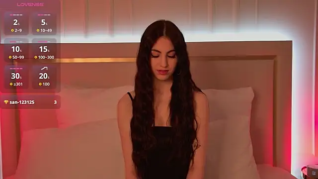 BettyLeen online show from April 21, 2026, 4:19 am