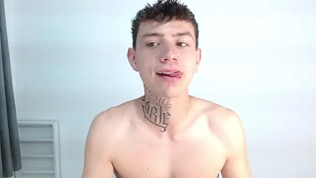 hot teo  online show from November 27, 2025, 11:23 am