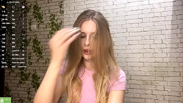 RosalindSherlock online show from November 5, 2025, 8:09 pm