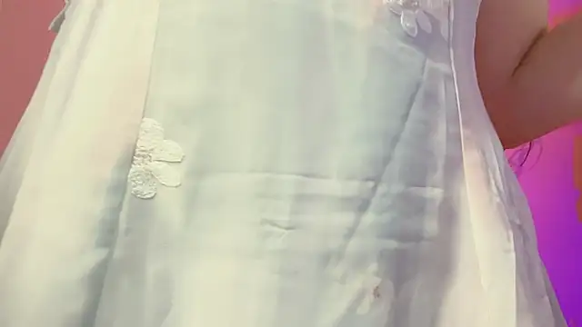 Snapshot of BeChinh_Lee chatting on March 7, 2026, 12:13 pm BeChinh Lee online show from March 7, 2026, 12:13 pm