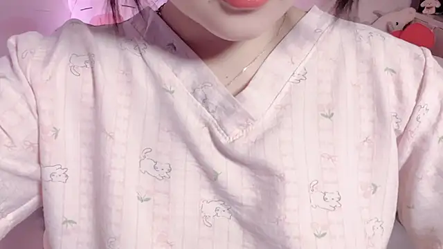 Snapshot of BeChinh_Lee chatting on May 11, 2026, 4:04 pm BeChinh Lee online show from May 11, 2026, 4:04 pm