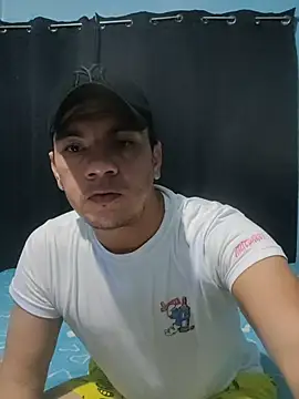 Aturo77 online show from November 17, 2025, 2:28 am