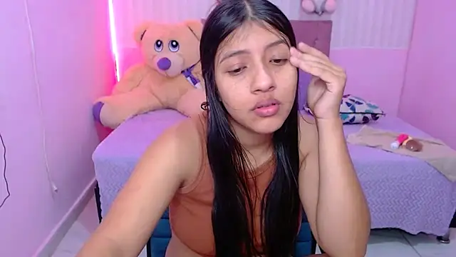 zara cute online show from November 26, 2025, 12:39 pm