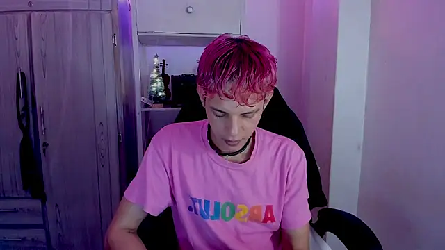 tylernova online show from December 3, 2025, 3:36 am