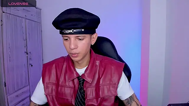 tylernova online show from May 18, 2026, 3:24 am