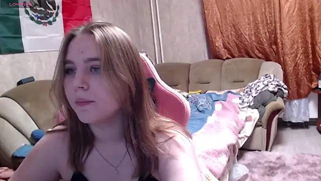 Lucille Lighter online show from October 21, 2025, 12:39 pm