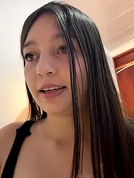 Snapshot of __Lorelain__ chatting on November 26, 2025, 9:49 pm Lorelain online show from November 26, 2025, 9:49 pm