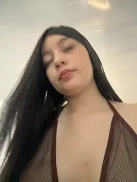 Snapshot of __Lorelain__ chatting on December 5, 2025, 9:00 pm Lorelain online show from December 5, 2025, 9:00 pm