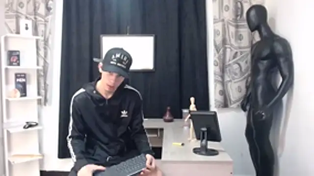 Pride couple online show from February 24, 2026, 11:25 pm