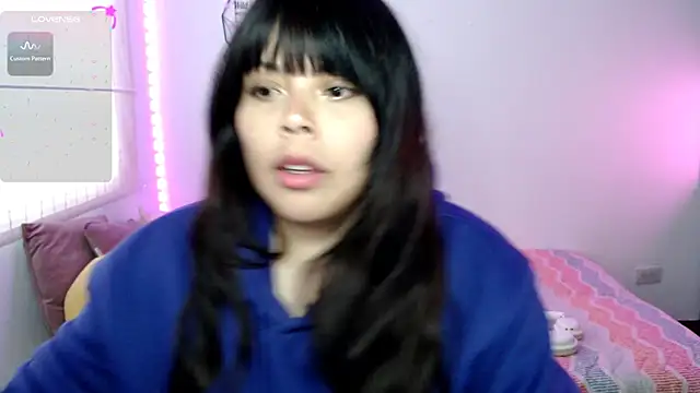 Snapshot of EllieMoonX chatting on July 9, 2026, 10:47 pm EllieMoonX online show from July 9, 2026, 10:47 pm