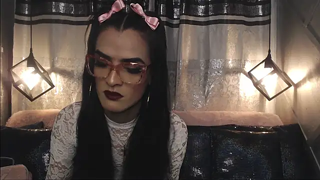 ZAMMIRA online show from October 21, 2025, 5:30 am